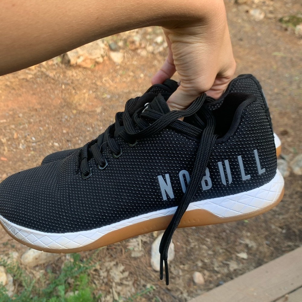 NOBULL woman’s shoes